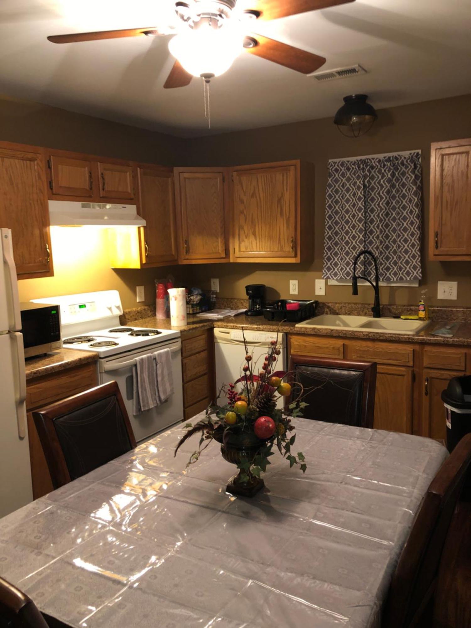 Entire Townhome Available Near Nice Park Library And Shopping Winston-Salem Buitenkant foto